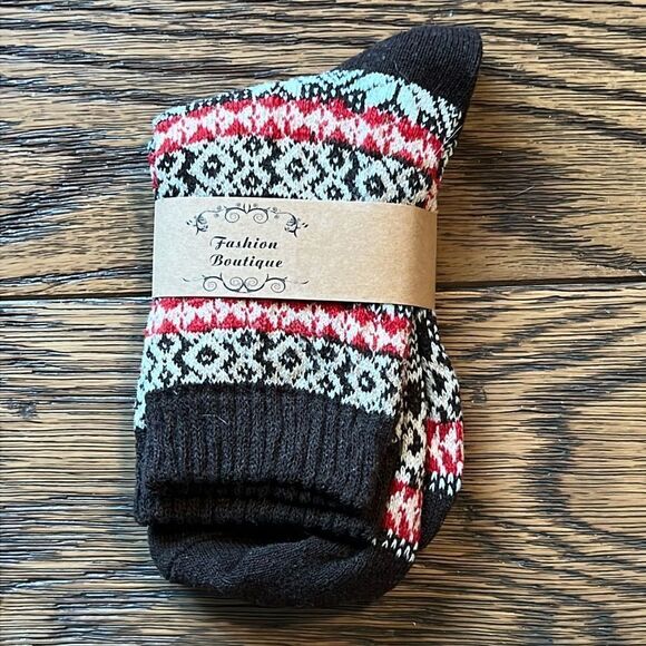 BRAND NEW Fashion Boutique Winter Wool Brown Socks D14 - Picture 1 of 4